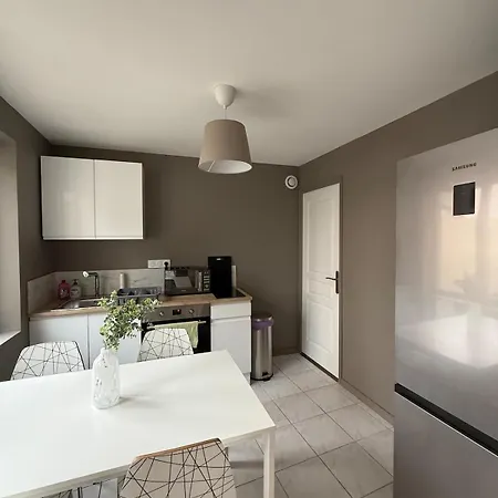 Holiday home Maison Avec Terrasse Et Balcon - 2 - Proche Clermont-ferrand Saint-Beauzire (Puy-de-Dome)